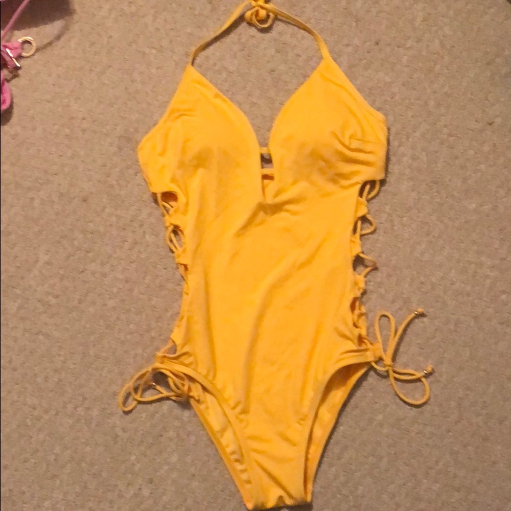 Laundry one piece swimsuit